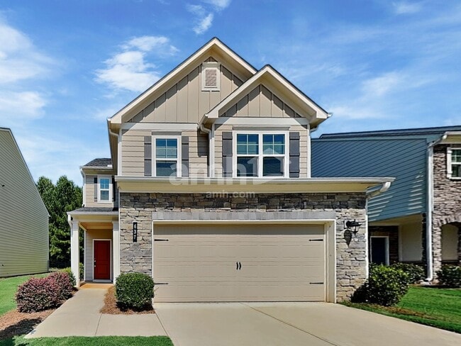 property at 637 Woodall Rd