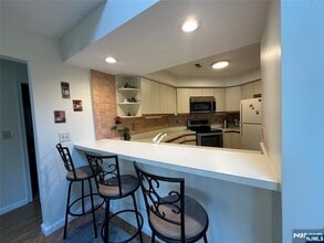 1488 Westgate Dr in Fort Lee, NJ - Building Photo - Building Photo