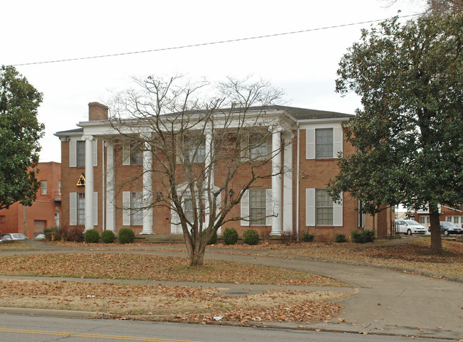 1639 6th Ave in Huntington, WV - Building Photo - Building Photo