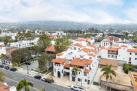 414 Chapala St in Santa Barbara, CA - Foto de edificio - Building Photo