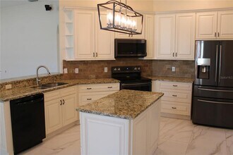 4423 Useppa Dr in Bradenton, FL - Building Photo - Building Photo