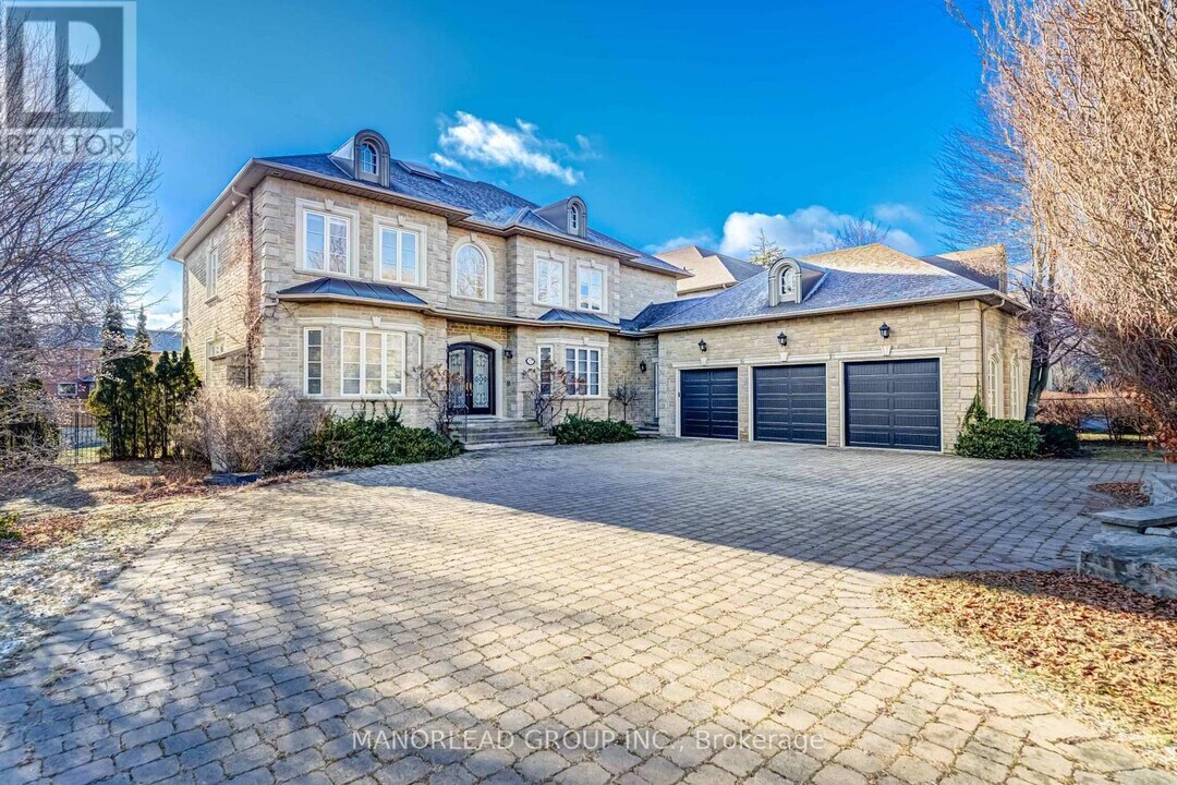 87 Arnold Ave in Vaughan, ON - Building Photo