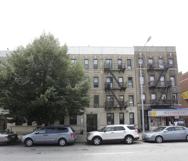 620-624 Howard Ave in Brooklyn, NY - Building Photo - Building Photo