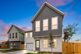751 Dumble St in Houston, TX - Foto de edificio - Building Photo