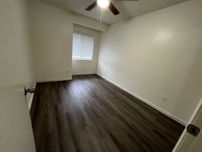 510 Real Rd in Bakersfield, CA - Building Photo - Building Photo