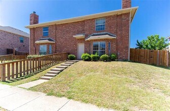 1953 Timber Oaks Dr in Garland, TX - Building Photo - Building Photo