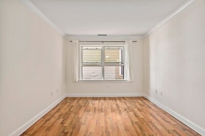 327 Centre St, Unit #203 in Boston, MA - Building Photo - Building Photo