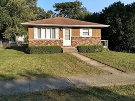2217 Hermon Ave in Zion, IL - Building Photo