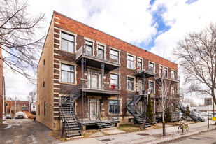 5279-5303 Papineau Av in Montréal, QC - Building Photo
