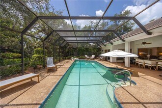 816 Turkey Oak Ln in Naples, FL - Foto de edificio - Building Photo