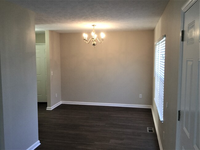 10024 Oriole Ct in Miamisburg, OH - Foto de edificio - Building Photo