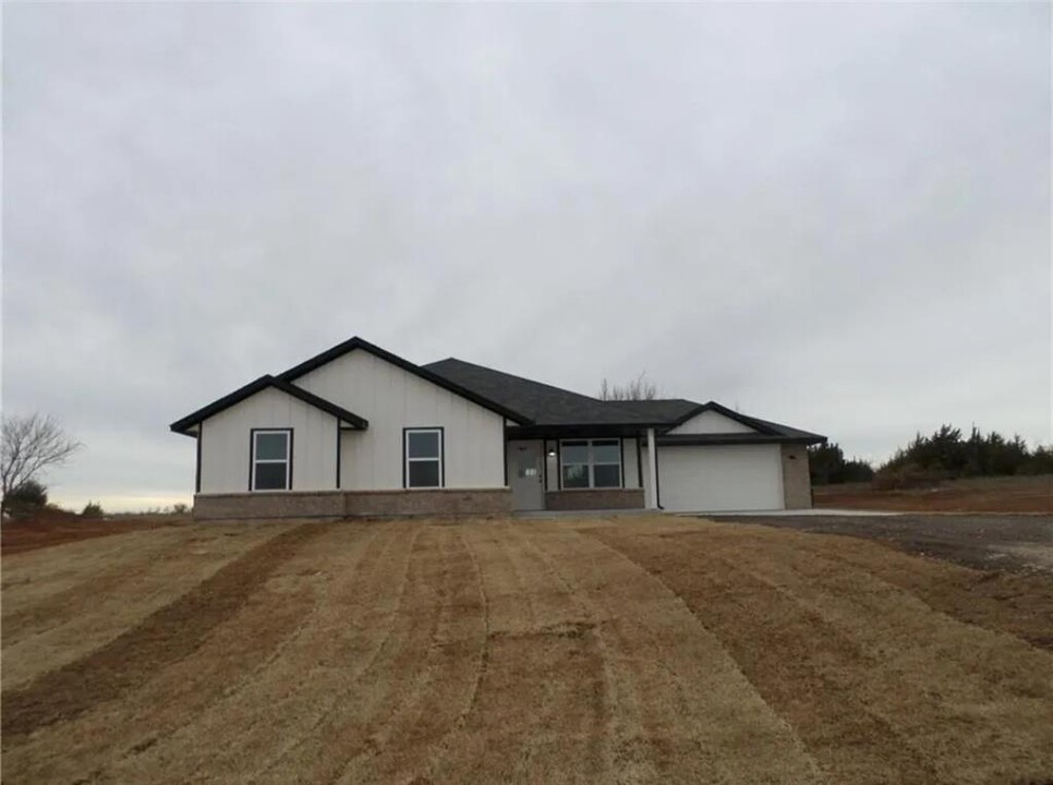 2289 County Rd 1324 in Blanchard, OK - Building Photo