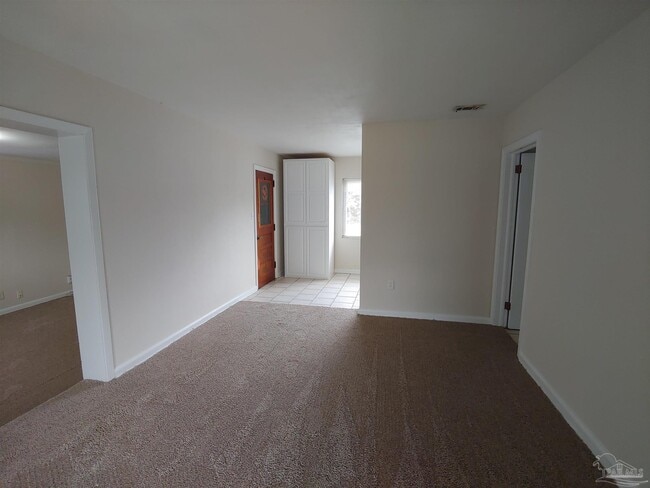 404 Clairmont Dr in Pensacola, FL - Building Photo - Building Photo