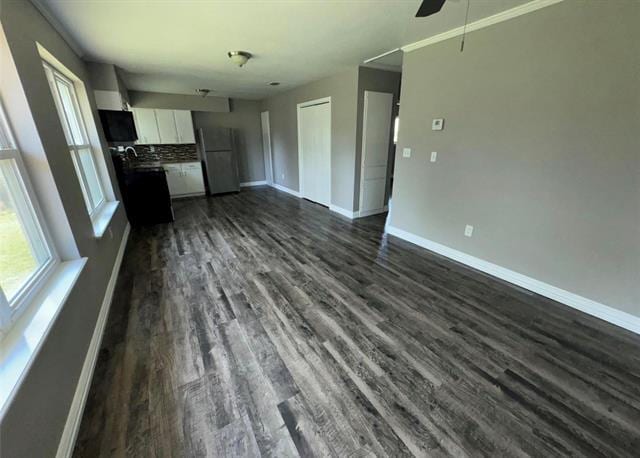 410 S College Dr in Keene, TX - Building Photo - Building Photo