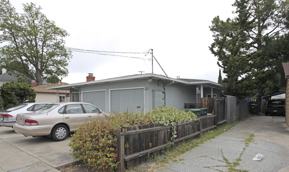 1123-1125 Hudson St in Redwood City, CA - Building Photo