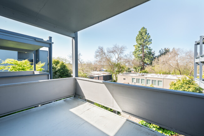 Forest Glenn Apartments in Vallejo, CA - Building Photo - Interior Photo