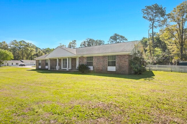 property at 2613 Killarney Way