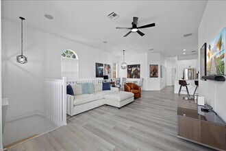 4986 Bonsai Cir in Palm Beach Gardens, FL - Building Photo - Building Photo