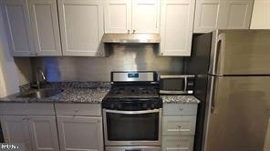 property at 1701 Linden Ave