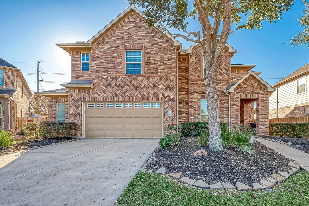 7530 Newbury Trail in Sugar Land, TX - Building Photo