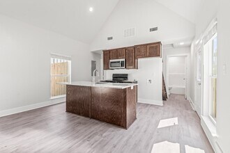 20048 County Rd 4118 in Lindale, TX - Building Photo - Building Photo