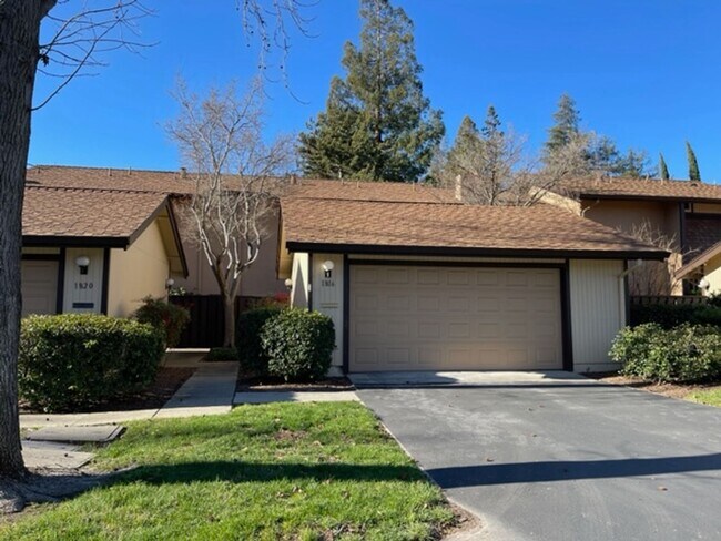 property at 1816 Countrywood Ct