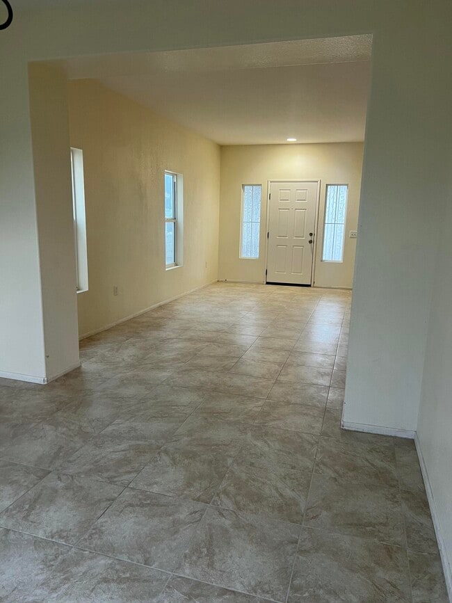 4301 Bethpage Dr in Palmdale, CA - Building Photo - Building Photo