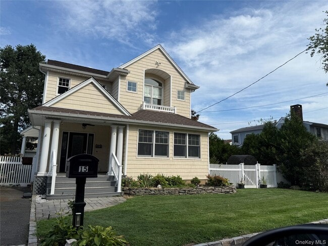 property at 15 14th St