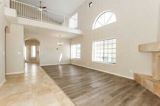 18039 N 12th Pl in Phoenix, AZ - Building Photo - Building Photo