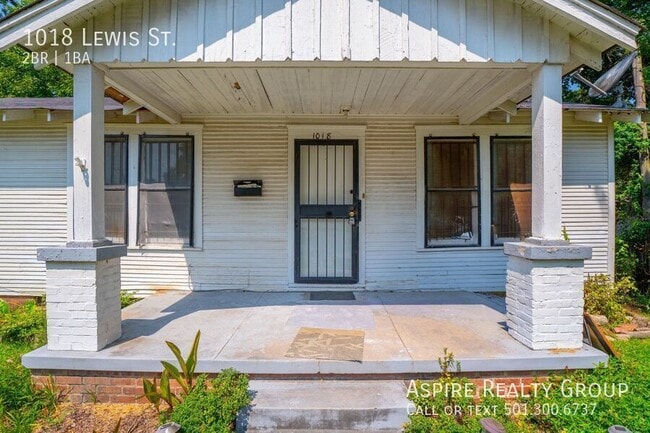 property at 1018 Lewis St