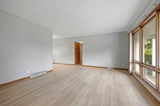527 South St in Lockport, IL - Building Photo - Building Photo