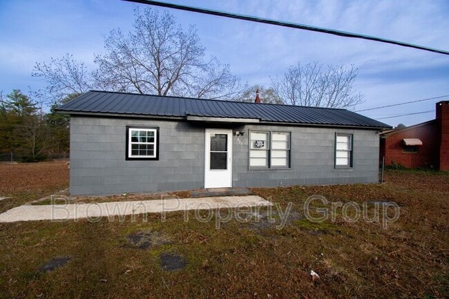 property at 401 Eva Cir