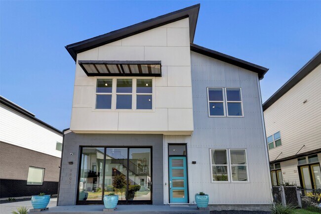 9809 Mocking Bird Hill Ln in Houston, TX - Building Photo - Building Photo