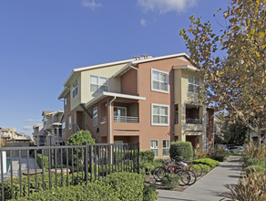 The Lexington Apartments in Davis, CA - Building Photo - Building Photo