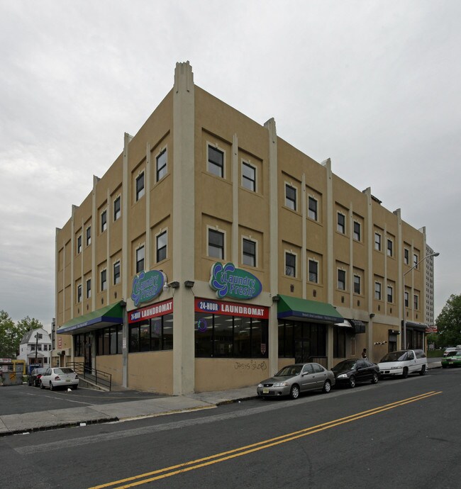 444 Central Ave in Newark, NJ - Building Photo - Building Photo