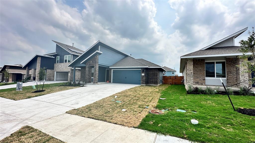 191 Tofalla in Kyle, TX - Building Photo