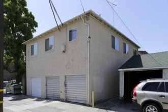 2813 P St in Sacramento, CA - Foto de edificio - Building Photo