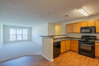 Legacy at Linden Park in Lynchburg, VA - Building Photo - Building Photo