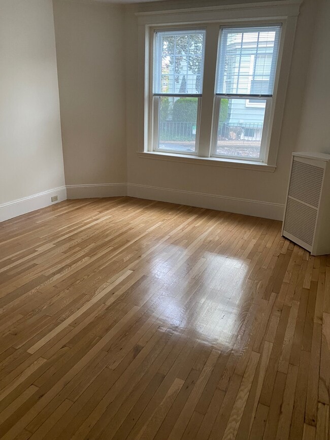 75 Longwood Ave, Unit 1F in Brookline, MA - Building Photo - Building Photo