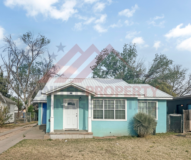 property at 504 N Mesa