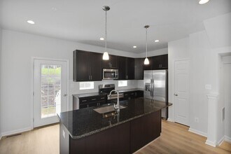 331 US-1 in Joppatowne, MD - Building Photo - Building Photo