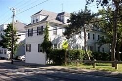225 Standish Ave in Plymouth, MA - Foto de edificio