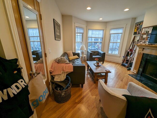 1118 W Wrightwood Ave in Chicago, IL - Building Photo - Building Photo