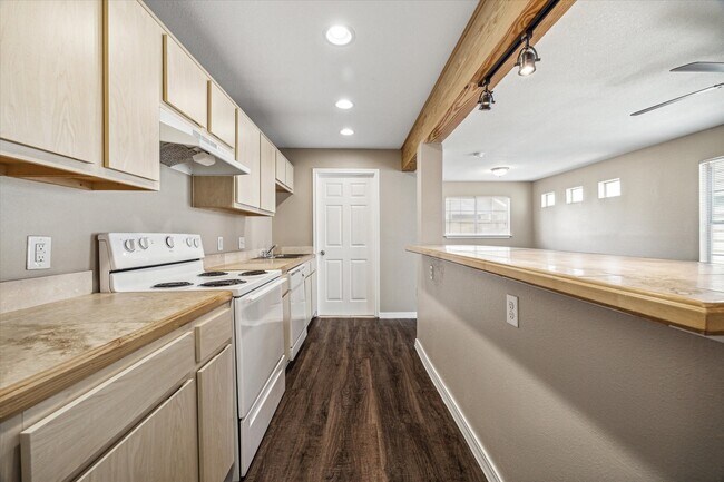 831 W 25th St in Houston, TX - Building Photo - Building Photo