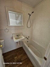 527-537 E San Joaquin Ave in Tulare, CA - Building Photo - Building Photo