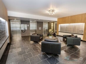 255 SW Harrison St in Portland, OR - Building Photo - Building Photo