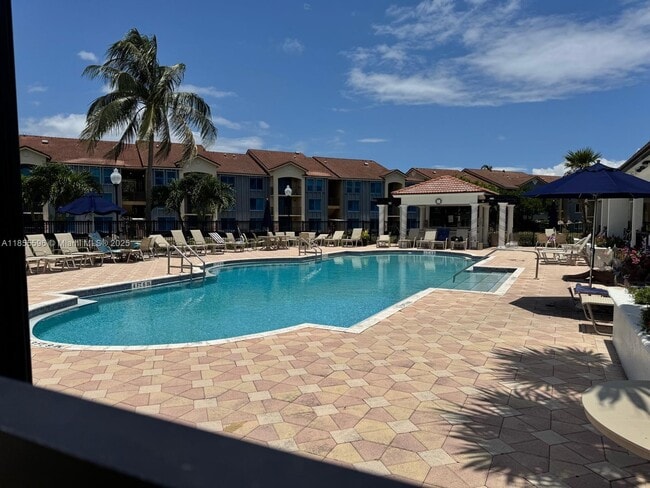 218 Villa Cir in Boynton Beach, FL - Building Photo - Building Photo