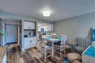 4150 E Cactus Rd in Phoenix, AZ - Foto de edificio - Building Photo