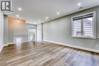 762 S Pacific Ave in Windsor, ON - Building Photo - Building Photo