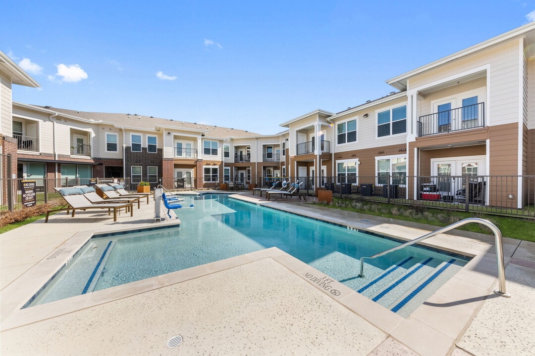 Parmore Plano in Plano, TX - Foto de edificio